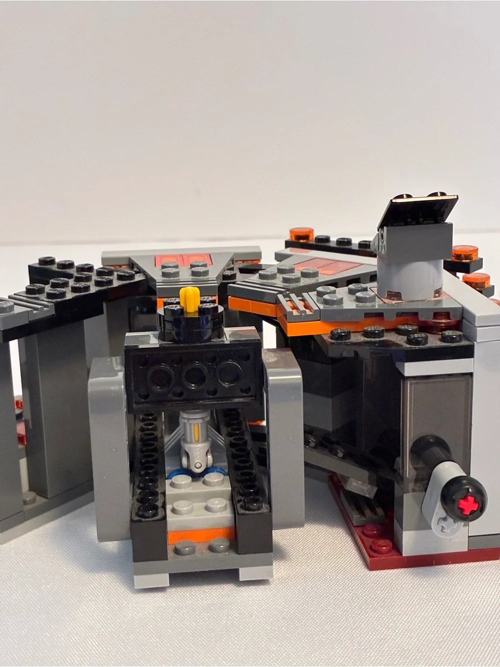 Lego Star Wars Carbon-Freezing Chamber #75137 Retired